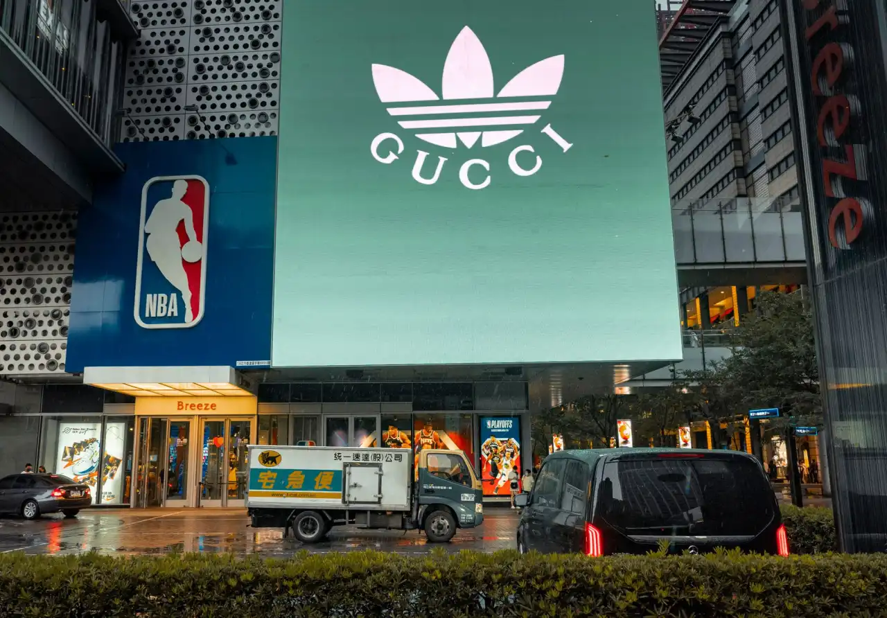 免喷漆凹陷修复技术原理与施工流程详解