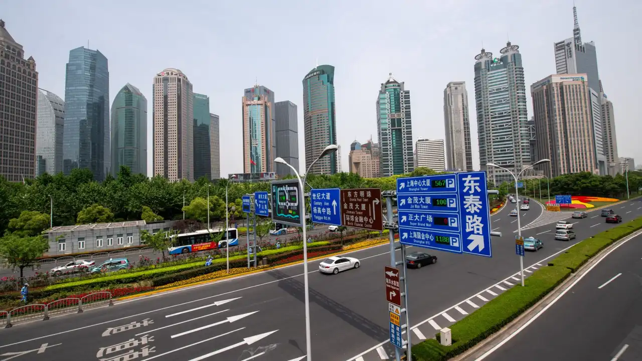 汽车凹陷修复技术原理解析与免喷漆工艺优势分析